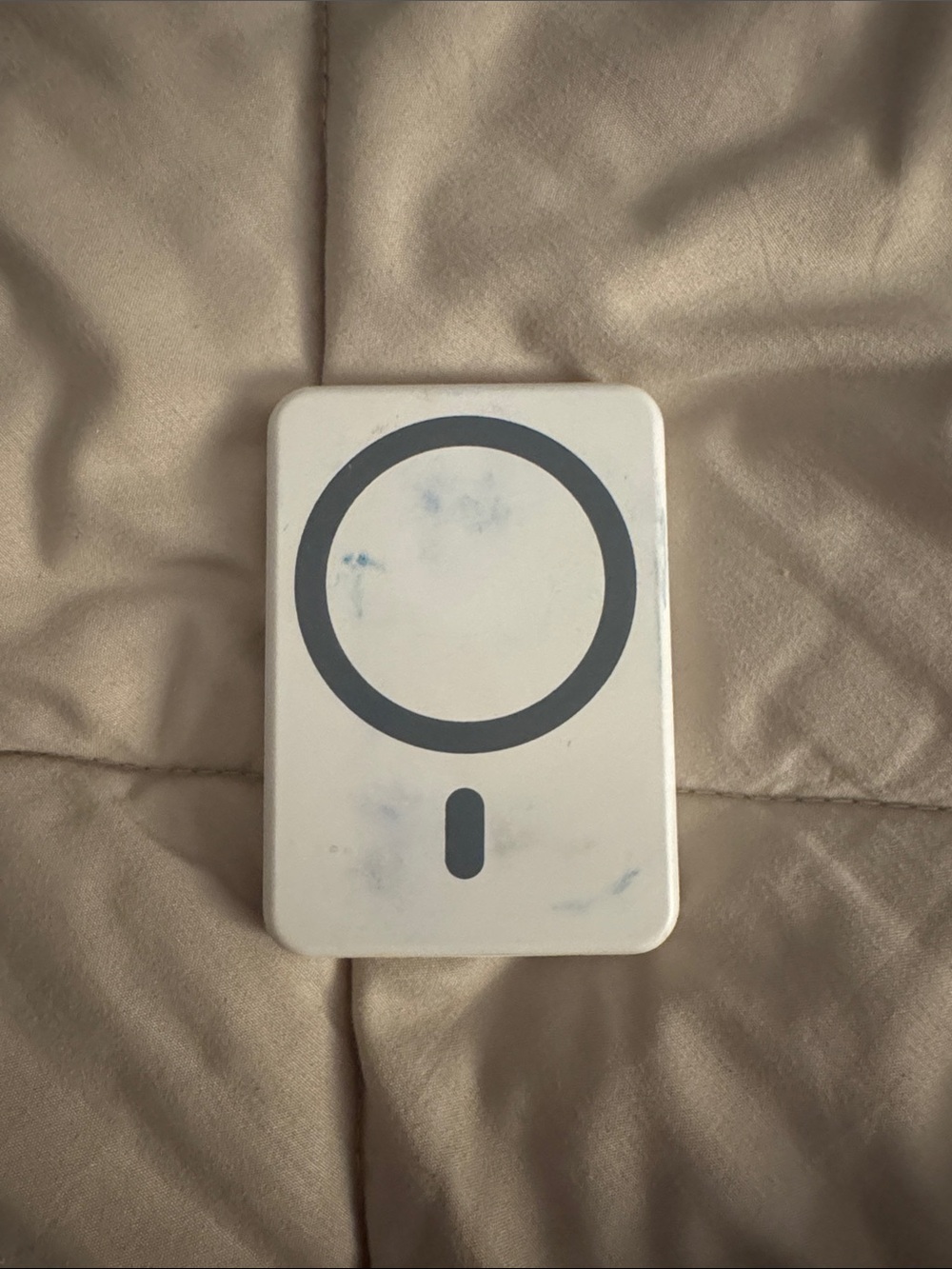 White Magnetic Wireless Power Bank Charger